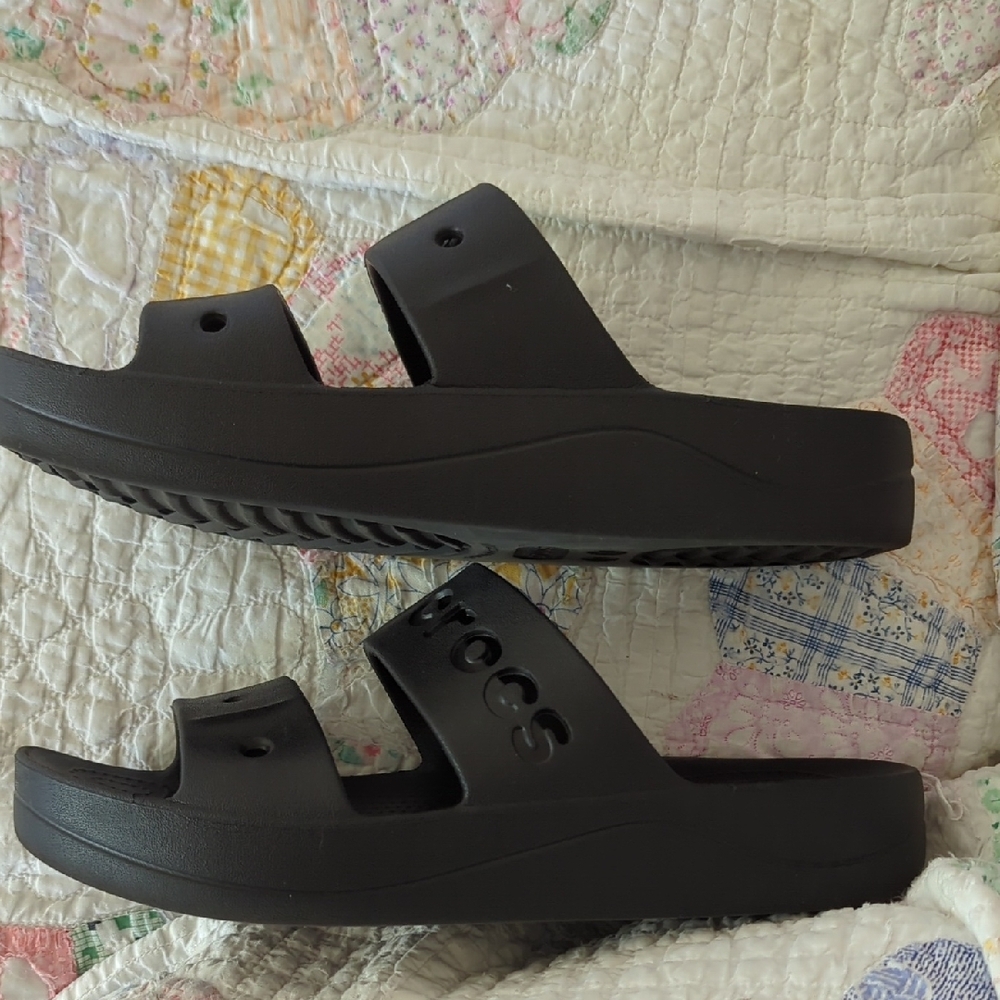 Crocs Iconic Comfort Slides in Black - Picture 6 of 8